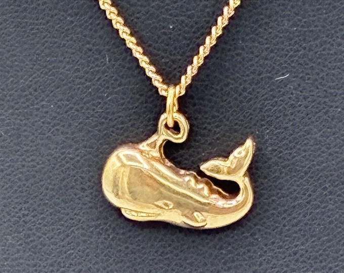 Avon Vintage Gold Tone Whale Pendant Necklace 14” Young Reflections 1981