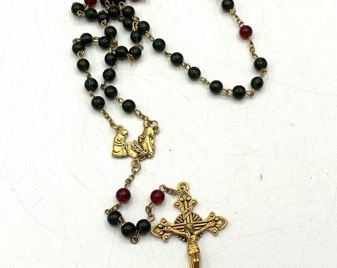 Christmas Nativity Rosary Red Green Beads Gold Tone Crucifix Religious