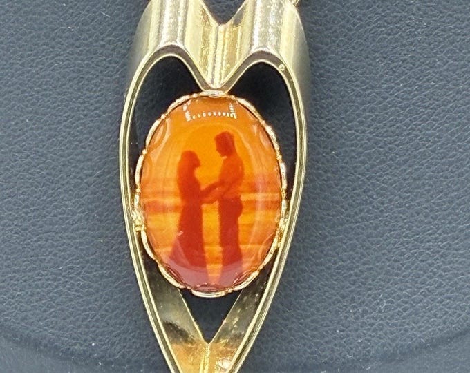 Vintage Reverse Intaglio Couple Silhouette Heart Pendant Necklace Gold Tone 18"