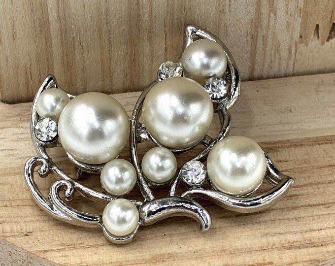 Vintage Faux Pearl Rhinestone Brooch Silver Tone Leaf Spray Cluster Pin