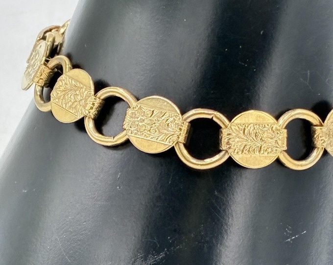 Sarah Coventry Vintage Gold Tone Etched Floral Disc and Ring Link Bracelet 7.5in