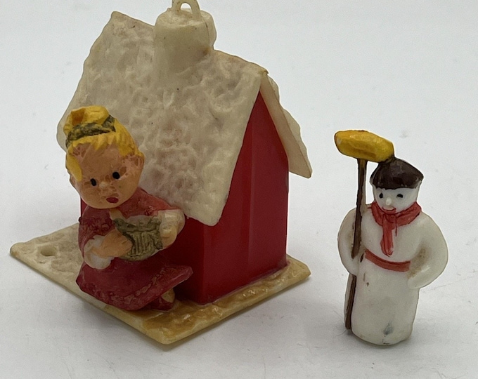 RARE Vtg Hard Plastic Girl W Harp By Barn Christmas Snowman Figurine Hong Kong