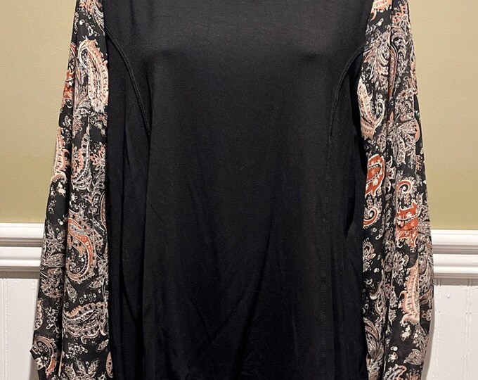 Kim & Cami Black High Low Top w/ Paisley Balloon Sleeves NWT M