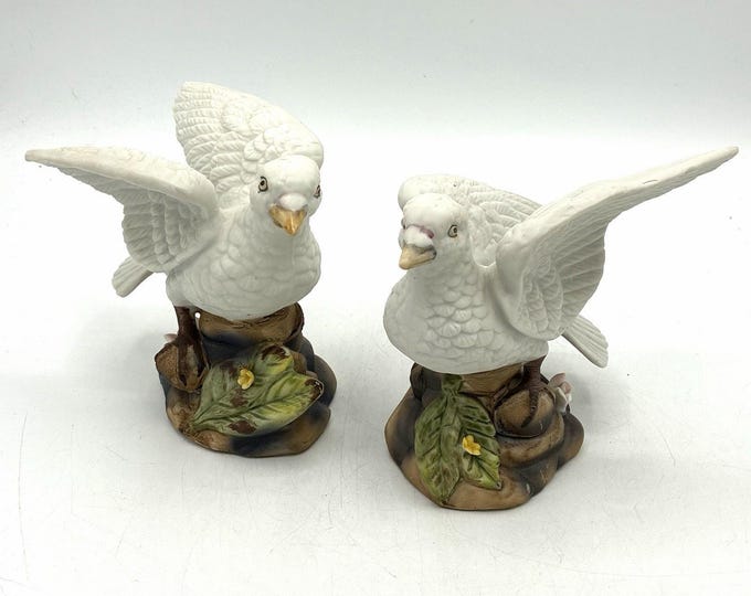 Vintage Crown Royal White Dove Bird Figurines Pair Hand Painted Taiwan
