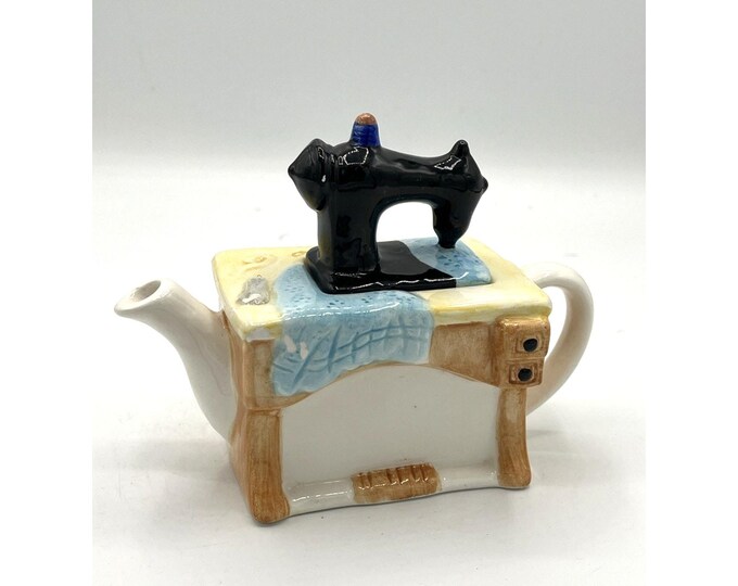 Cardinal Inc Tee Nee Sewing Machine Teapot Hand Painted Ceramic 1995 6"