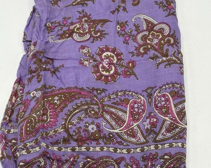 Vintage Lavender Paisley Floral Scarf 100% Rayon Made in Italy 30x30” RN 62720
