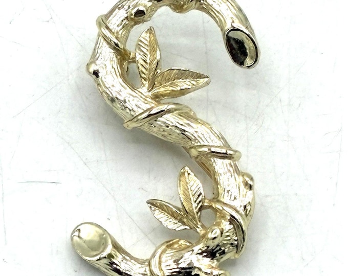 Vintage Sarah Coventry S Brooch Gold Tone Leaf Vine Figural Pin Signed