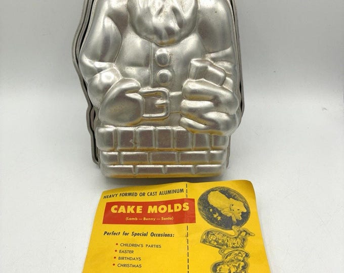 Vintage Nordic Ware Santa Cake Mold Aluminum Christmas Pan with Recipe Sheet