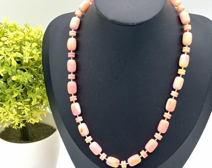 Vintage Coral Pink Marbled Bead Necklace 16” Barrel Clasp Retro Costume Jewelry