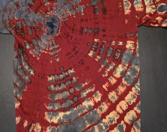 Camiseta Geode Tie Dye Média Vermelha Preta