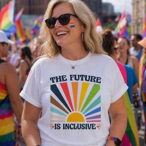 Camiseta El Futuro es Inclusivo/ Camiseta Orgullo Arcoíris/ Camiseta Derechos Trans/ Regalo LGBTQ/ Camiseta Orgullo del Progreso/ Camiseta Justicia Social/ Camiseta Orgullo Gay