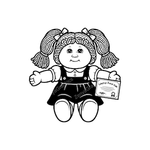 Puede incluir: Ilustración en blanco y negro de una muñeca Cabbage Patch Kids. La muñeca tiene coletas atadas con lazos, un vestido y sostiene un certificado que dice "Cabbage Patch Kids".