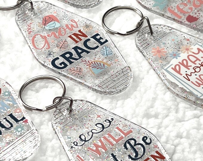 Retro Motel Keychain Vintage Backpack Keychains | Unique Scriptural Gifts for Her | Retro Vintage Souvenir Charm