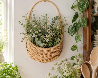 Vintage Wicker Wall Basket – Hanging Rattan Basket – Cottage Wall Decor – Boho Storage Basket – Woven Wall Pocket