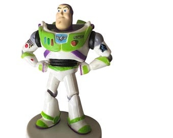 Figura de PVC de Buzz Lightyear de Toy Story de la tienda Disney, adorno para pastel de 3.5 pulgadas