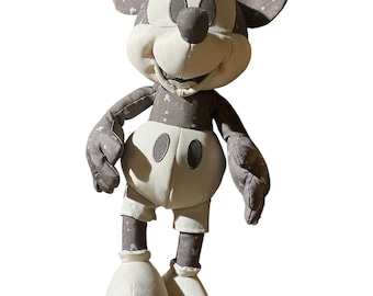 Muñeco de peluche suave de Mickey Mouse de la serie limitada 11 de 12 de Disney Store, 40 cm.