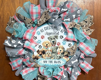 Dog Wreath Door Hanger Circle Metal Frames Guests Approved Animals Welcome Sign Funny Pet Gift Puppy Enthusiast Home Entryway Hanging Mesh
