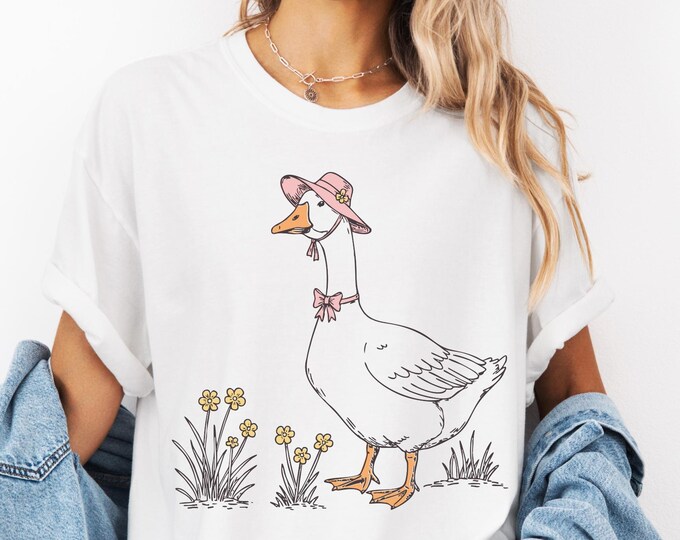 Silly Goose On The Loose Shirt, Goose T-Shirt, Silly Goose Shirts, Funny Goose Graphic Shirt, Cute Goose Shirt, Goose summer Shirt, Trendy