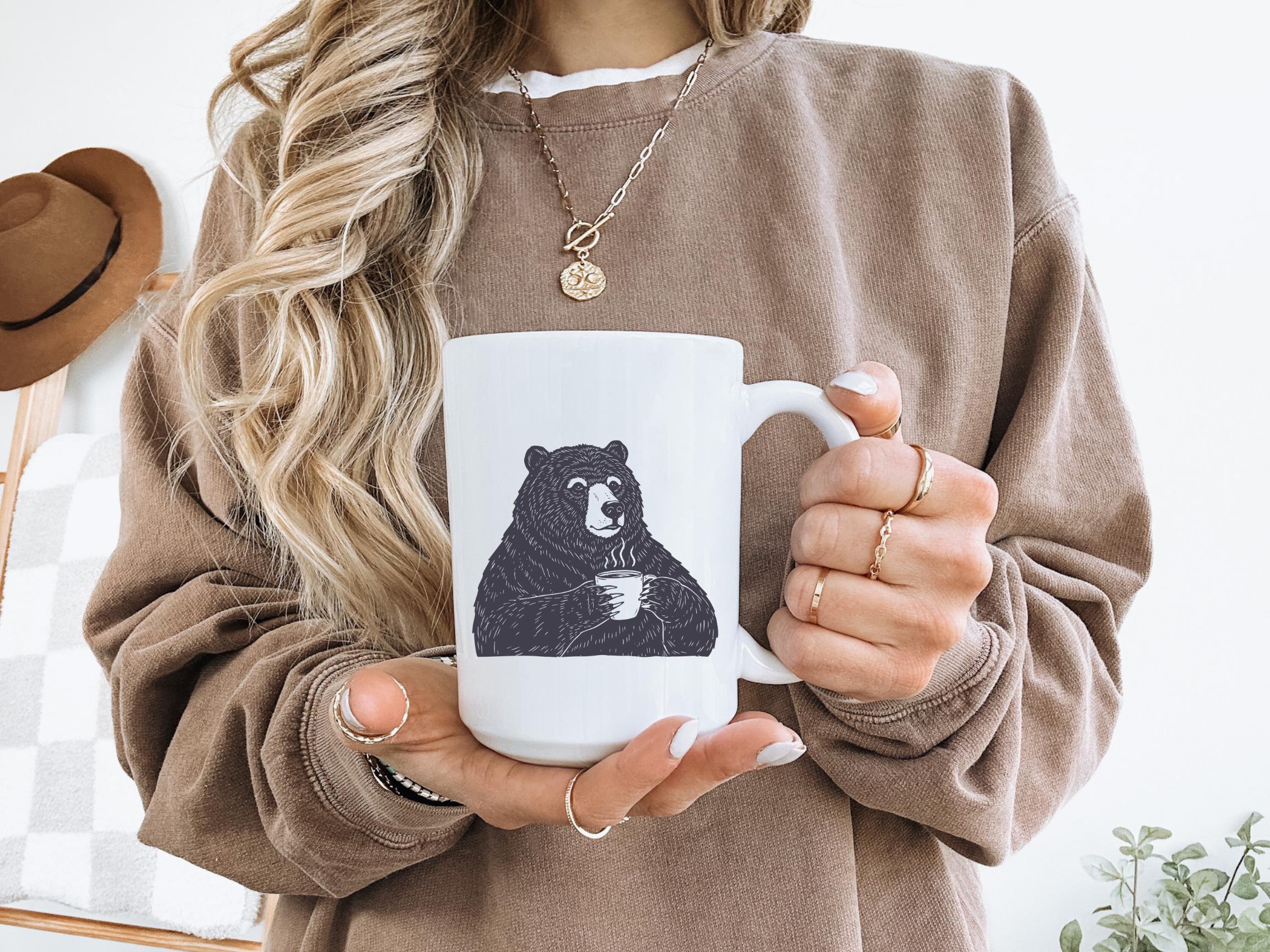 クマがコーヒーを飲むマグカップ、森の動物愛好家向けコーヒーマグ 
