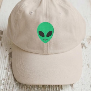 Geborduurde alienhoed, borduurcadeau voor ufo-sci-filiefhebber