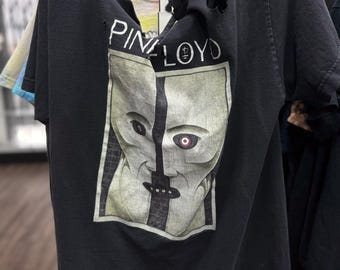 VINTAGE | Distressed Pink Floyd Tee | Division Bell Graphic - Size L