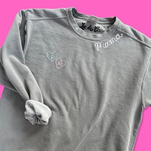 Mama | Mom | Custom Chainstitch Embroidered Sweatshirt | Unisex Fit