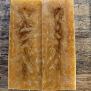 Handle Scales Set
