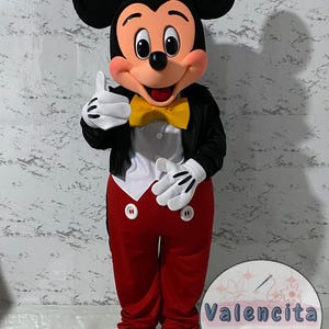 Fantasia de mascote do Mickey Mouse.