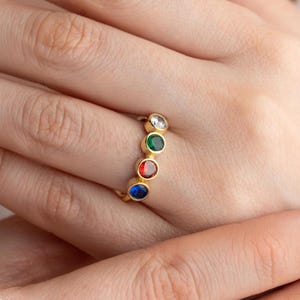 Custom Family Birthstone Ring for Mom | 14K Gold Multi-Stone Ring | Personalized Stackable Ring | Unique Grandma Jewelry Gift