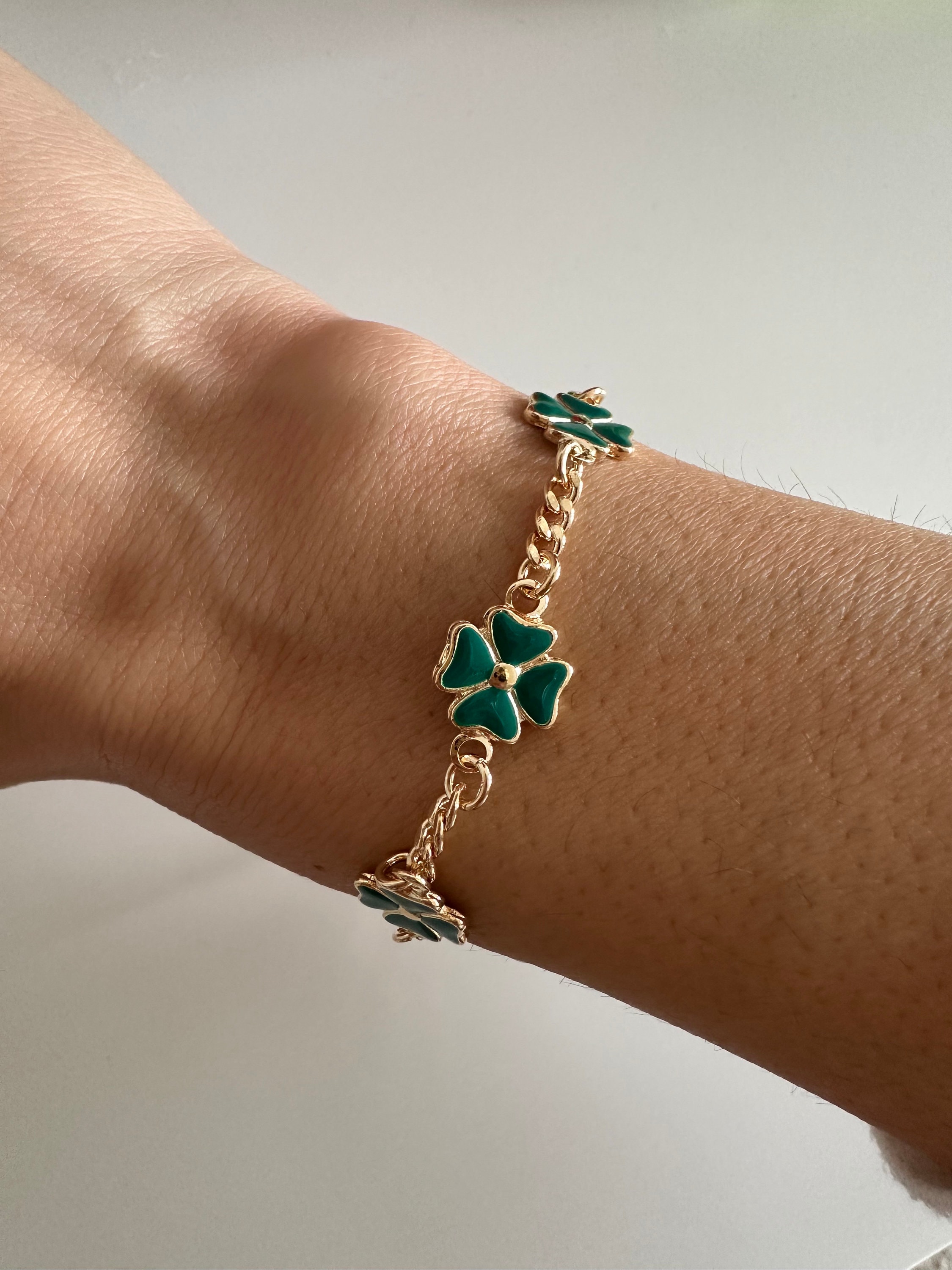 18Kゴールドフィルドゴールドクローバーチェーンブレスレット、繊細な