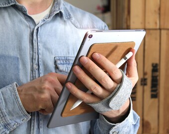 iPad stand and holder TABSTRAP with suction cup tape, vegetable tanned leather, Merino wool felt - Handmade in Germany