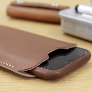 iPhone 13 Mini / 12 Mini case wide size KINGSTON 100% wool felt mulesing-free, mobile phone case vegetable tanned leather sleeve image 6