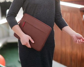 Étui pour MacBook, pochette pour 13" Pro / Air (M1, M2, M3), pochette 100 % feutre de laine, sac en cuir au tannage végétal, cadeau artisanal Angus