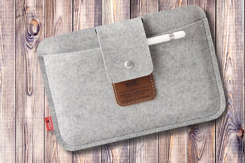 iPad mini 6 case , felt case, build in pen holder made of 100% wool felt handmade gift image 2