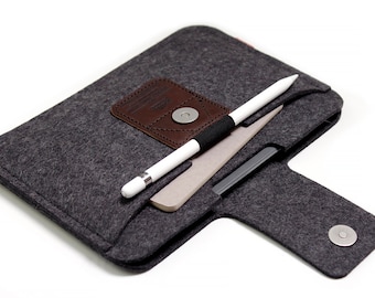 iPad mini 6 case , felt case,  build in pen holder made of 100% wool felt handmade gift