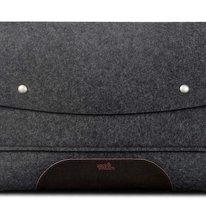 MacBook Air 15 (2024) case, sleeve MacBook Air 15 M4 bag, minimalist tailor made suit 100% wool felt vegetable tanned leather halloween gift