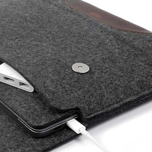 Pochette MacBook 14, accessoire de bureau minimaliste, manche ajustée, cadeau de Pâques 100 % feutre de laine, idée cadeau en cuir au tannage végétal image 9