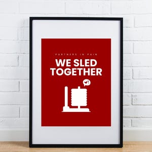 Nos deslizamos juntos en trineo / Póster de humor para parejas de Hyrox / San Valentín