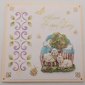 Handgefertigte Grußkarte mit Stickerei und einem 3D Bild. Komplett mit Briefumschlag. Größe der Karte beträgt 13,5 x 13,5 cm.