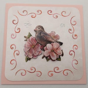 Handgefertigte Grußkarte mit Stickerei und einem 3D Bild. Komplett mit Briefumschlag. Größe der Karte beträgt 13,5 x 13,5 cm.