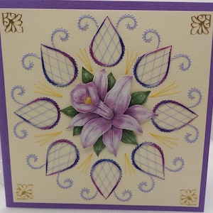 Handgefertigte Grußkarte mit Stickerei und einem 3D Bild. Komplett mit Briefumschlag. Größe der Karte beträgt 13,5 x 13,5 cm.