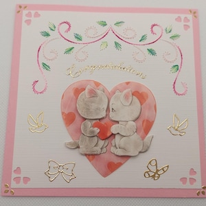 Handgefertigte Grußkarte mit Stickerei und einem 3D Bild. Komplett mit Briefumschlag. Größe der Karte beträgt 13,5 x 13,5 cm.