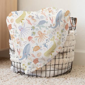 Decke mit Meerestieren in der Arktis, Wolldecke für Babys, Minky, Weltkarte, Weltkarte, Kinderzimmer, Weltkarte, Kinderzimmer