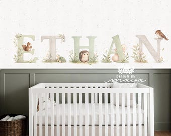 Babynaam boven de wieg: dierenalfabet, aquarelletters met schattige bosdieren, pastelkleuren
