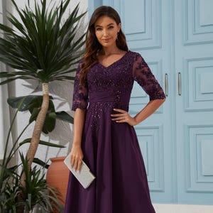 Lace Chiffon Mother of the Bride Dress: V-Neck Tea Length with Sequins