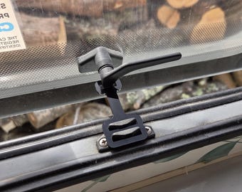 Acrylic Caravan Window Stays: Adjustable Ventilation Clips