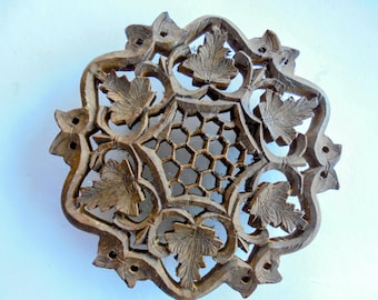 Vintage Indian Hand Carved Sheesham Wooden Trivet With Feet