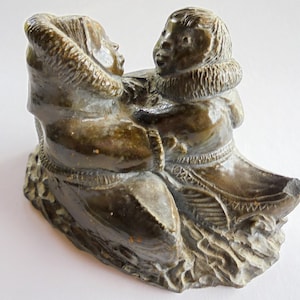 Canadian Inuit Eskimo Hand Carved Hand carved soapstone sculpture