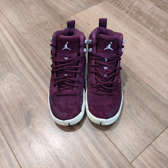 Nike Air Jordan 12 Retro Bordeaux Burgundy 153265-617 Size  display picture 1