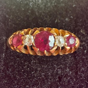 Victorian Gold diamond and Ruby 5 stone ring size 14.